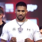Anthony Joshua vairuotojas apkaltintas dėl Nigerijos automobilio avarijos, per kurią žuvo 2 žmonės